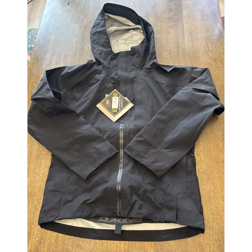 Dakine Womens Stoker Gore Tex 3L Jacket Black Large